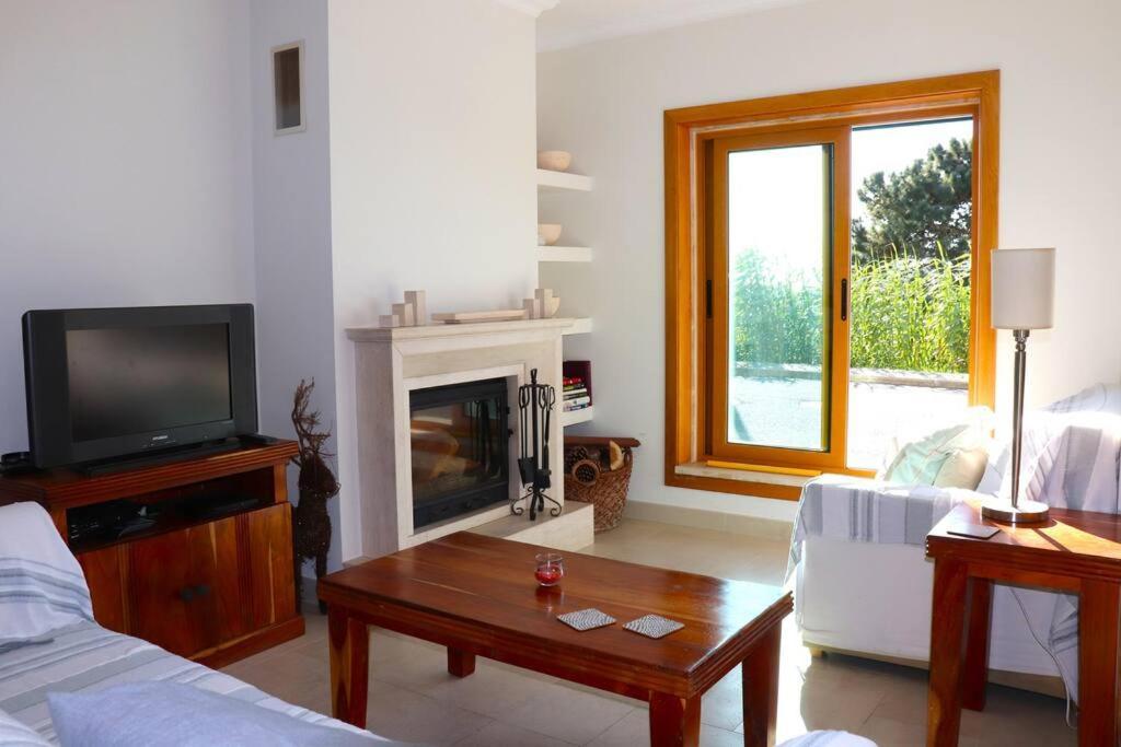 Sea Breeze House Ericeira - Ribeira Dilhas Beach Exterior foto